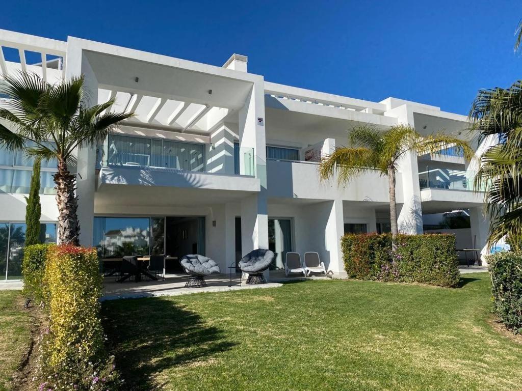 Palmsea Marbella-Estepona Buenas Noches Exterior foto